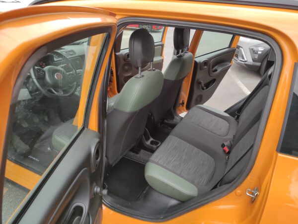 FIAT Panda 0.9 TwinAir Turbo S&S 4x4 - immagine 8
