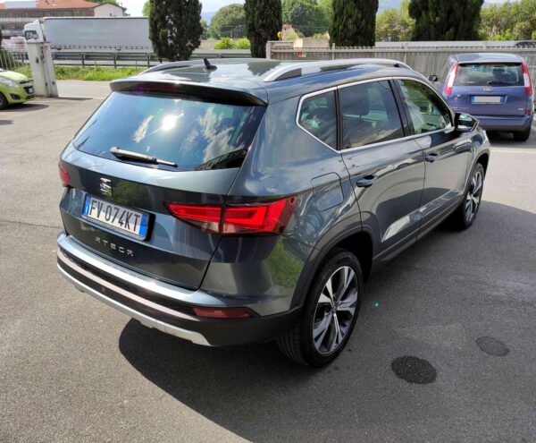SEAT Ateca 1.6 TDI DSG Business + Styling Pack 18" - immagine 3
