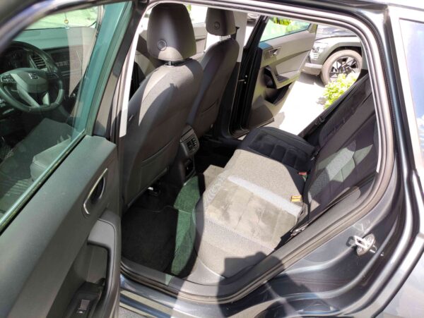 SEAT Ateca 1.6 TDI DSG Business + Styling Pack 18" - immagine 9