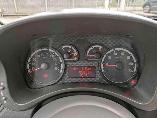FIAT Panda 1.3 MJT 16V 4x4 Climbing - immagine 11
