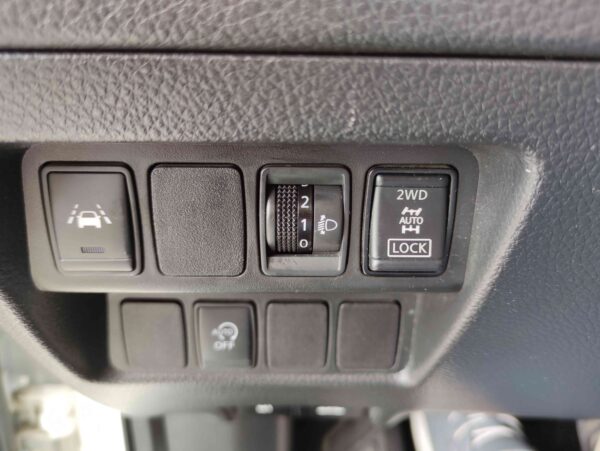 NISSAN Qashqai 1.6 dCi 130 4WD N-Connecta - immagine 14