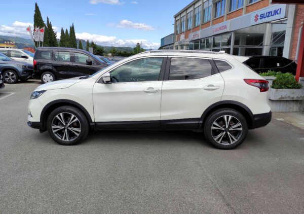 NISSAN Qashqai 1.6 dCi 130 4WD N-Connecta - immagine 2