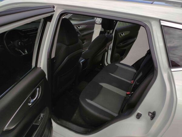 NISSAN Qashqai 1.6 dCi 130 4WD N-Connecta - immagine 8