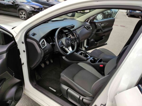 NISSAN Qashqai 1.6 dCi 130 4WD N-Connecta - immagine 9