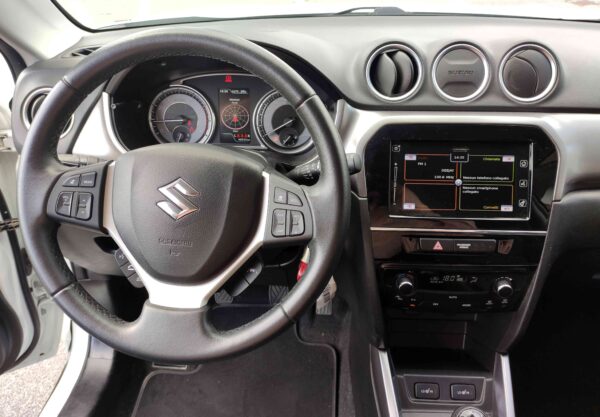 SUZUKI Vitara 1.0 Boosterjet 4WD AllGrip Cool  + SENSORI DI PARCHEGGIO POSTERIORI - immagine 10