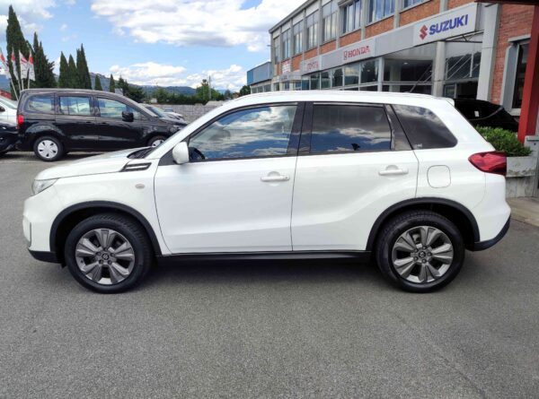 SUZUKI Vitara 1.0 Boosterjet 4WD AllGrip Cool  + SENSORI DI PARCHEGGIO POSTERIORI - immagine 2
