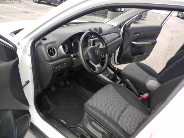 SUZUKI Vitara 1.0 Boosterjet 4WD AllGrip Cool  + SENSORI DI PARCHEGGIO POSTERIORI - immagine 9