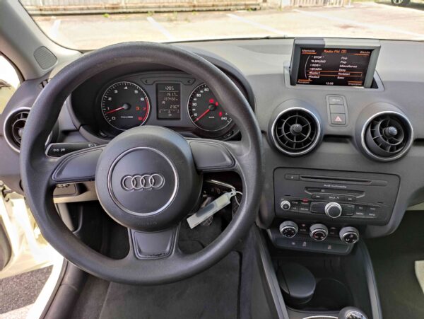 AUDI A1 SPB 1.2 TFSI Attraction - immagine 10