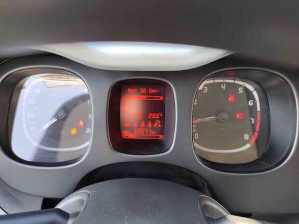 FIAT Panda City Cross 0.9 TwinAir Turbo S&S 4x4 - immagine 12