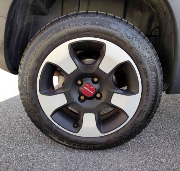 FIAT Panda City Cross 0.9 TwinAir Turbo S&S 4x4 - immagine 4