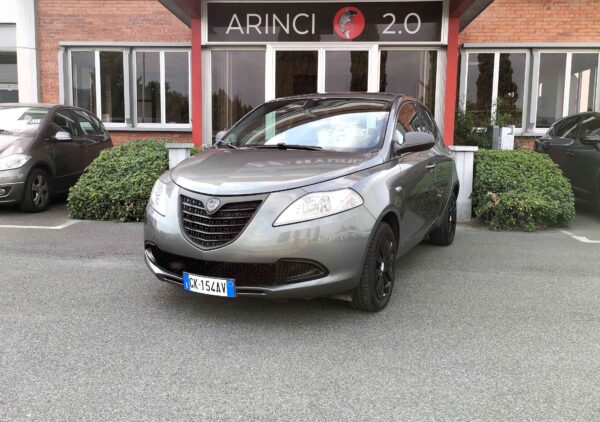 LANCIA Ypsilon 1.2 69 CV 5 porte Silver