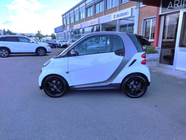 SMART Fortwo 1000 45 kW MHD Coupé Pure Teen II - immagine 2