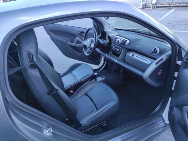 SMART Fortwo 1000 45 kW MHD Coupé Pure Teen II - immagine 6