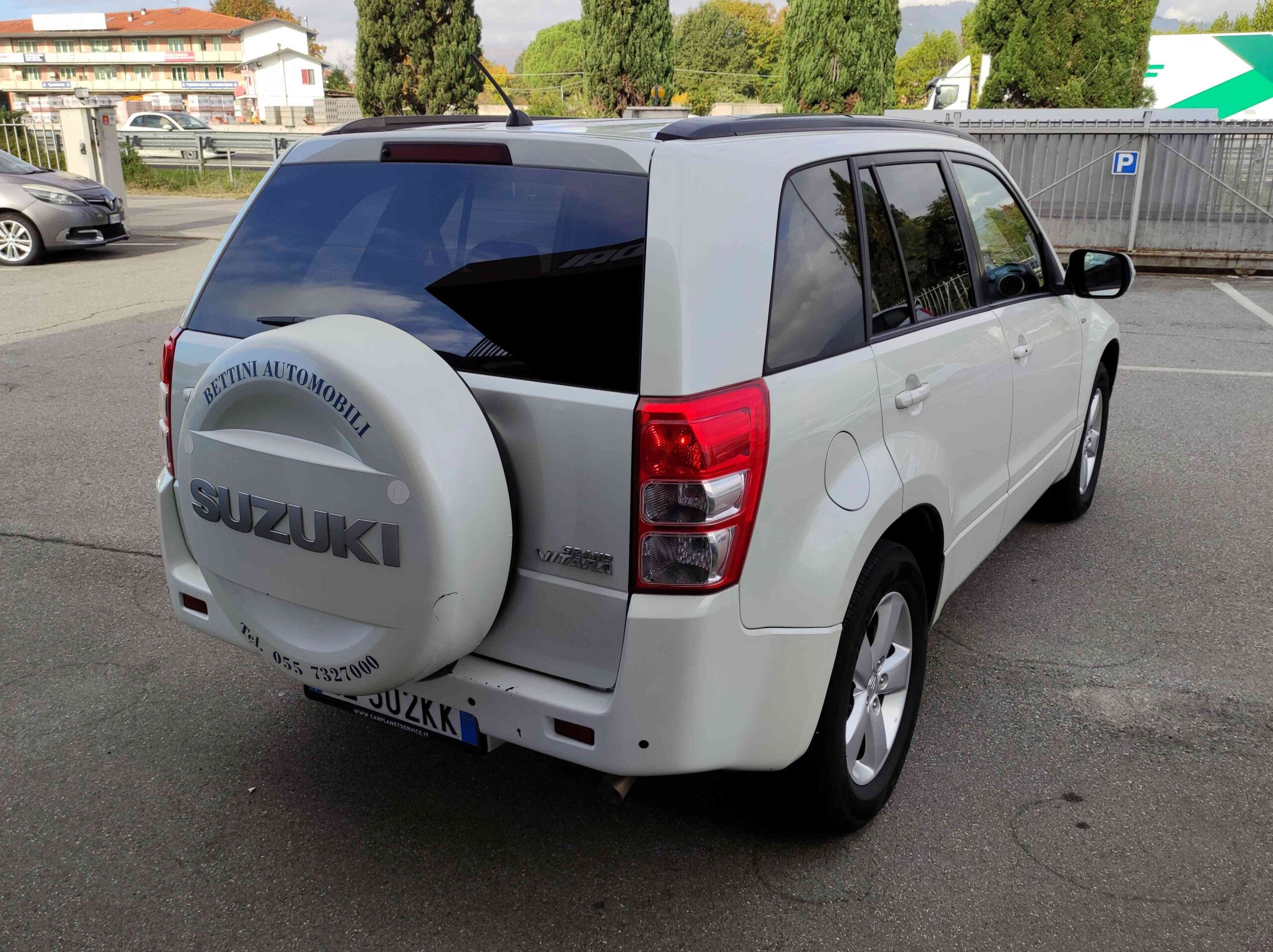 SUZUKI Grand Vitara 1.9 DDiS 5 porte Offroad 3 SUZUKI Grand Vitara 1.9 DDiS 5 porte Offroad - immagine 3