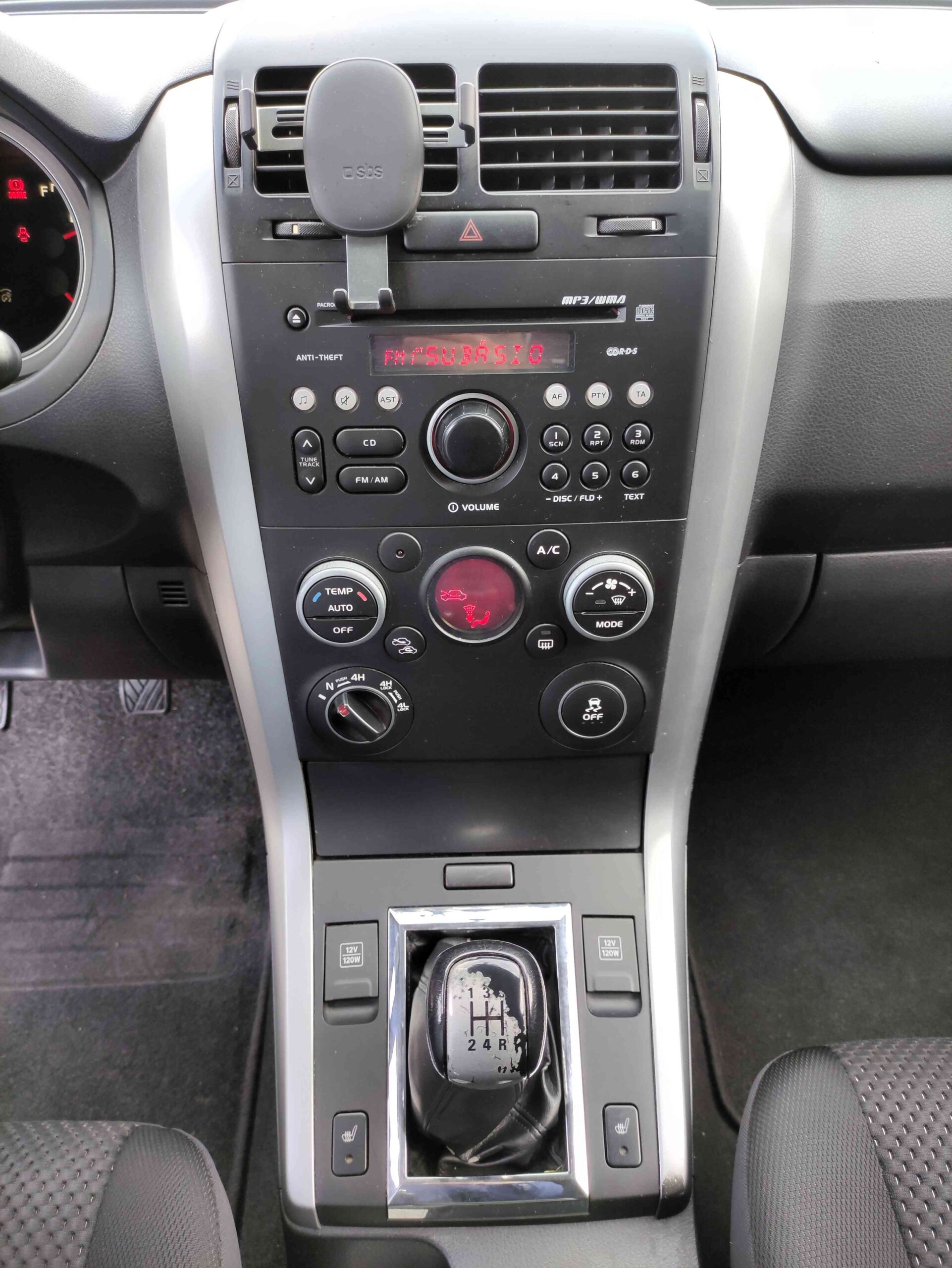 SUZUKI Grand Vitara 1.9 DDiS 5 porte Offroad 9 SUZUKI Grand Vitara 1.9 DDiS 5 porte Offroad - immagine 9