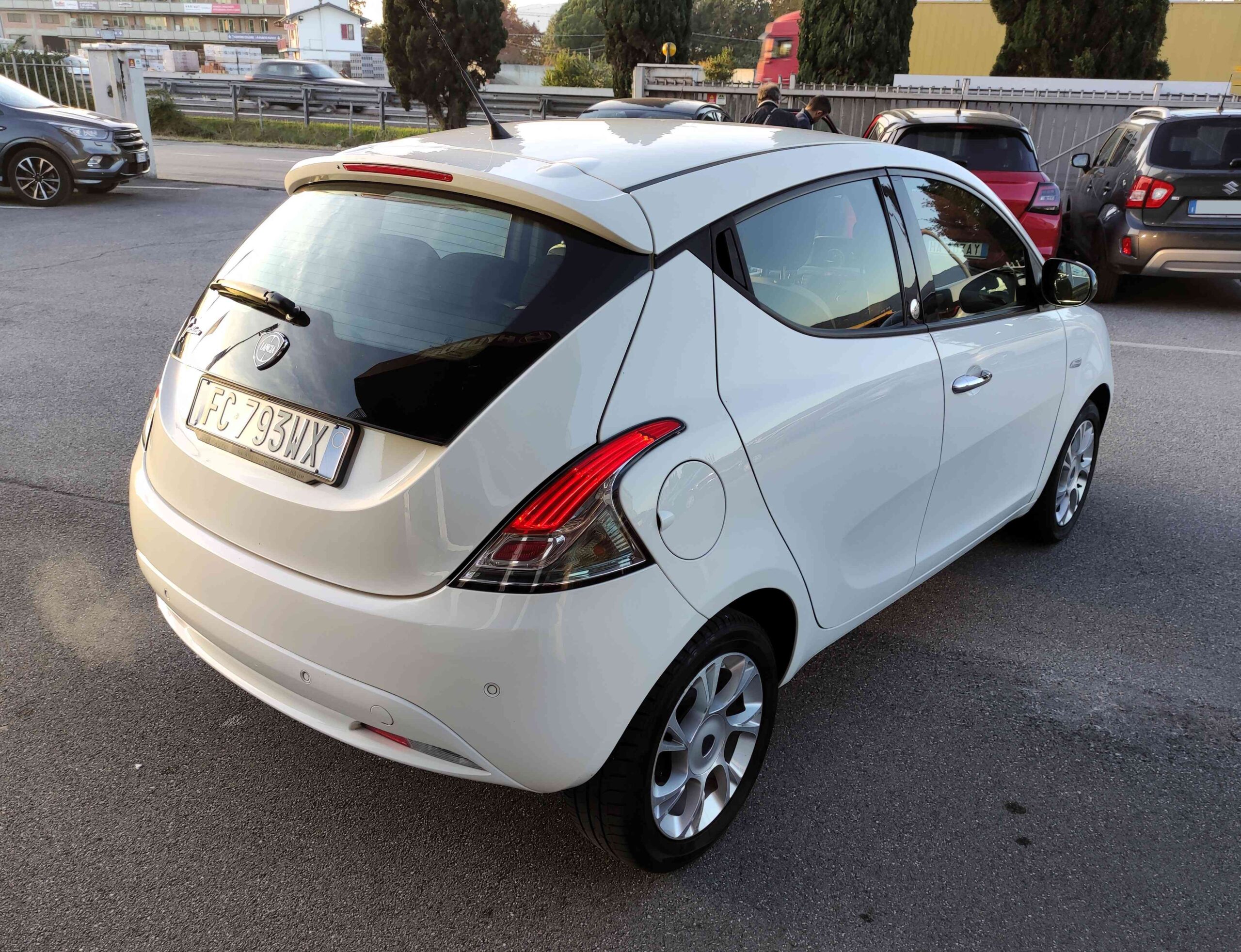 LANCIA Ypsilon 1.2 69 CV 5 porte GPL Ecochic Gold 3 LANCIA Ypsilon 1.2 69 CV 5 porte GPL Ecochic Gold - immagine 3