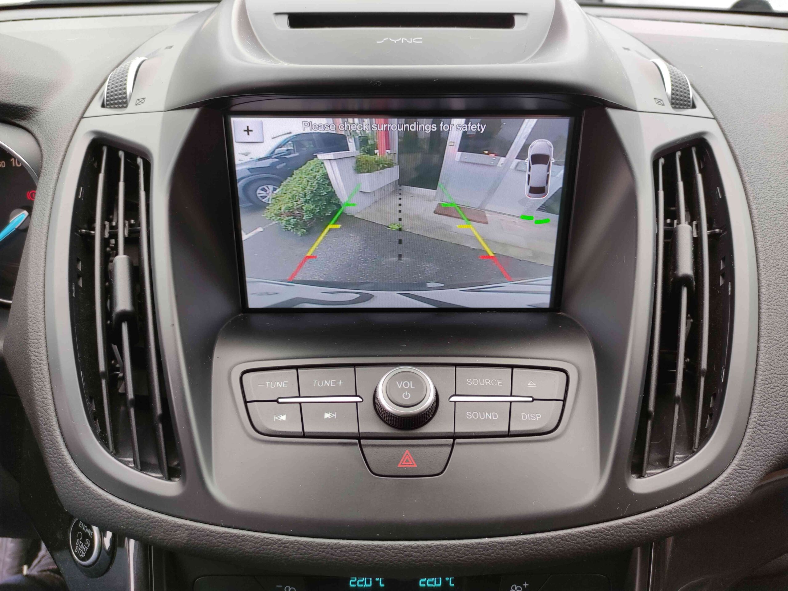 FORD Kuga 2.0 TDCI 150 CV S&S 4WD ST-Line 15 FORD Kuga 2.0 TDCI 150 CV S&S 4WD ST-Line - immagine 15