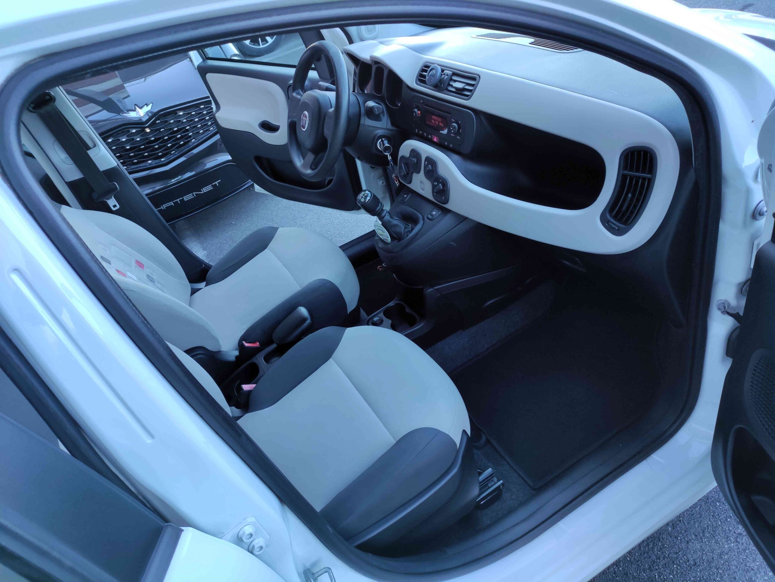 FIAT Panda 1.2 Easy 5 posti 5 FIAT Panda 1.2 Easy 5 posti - immagine 5