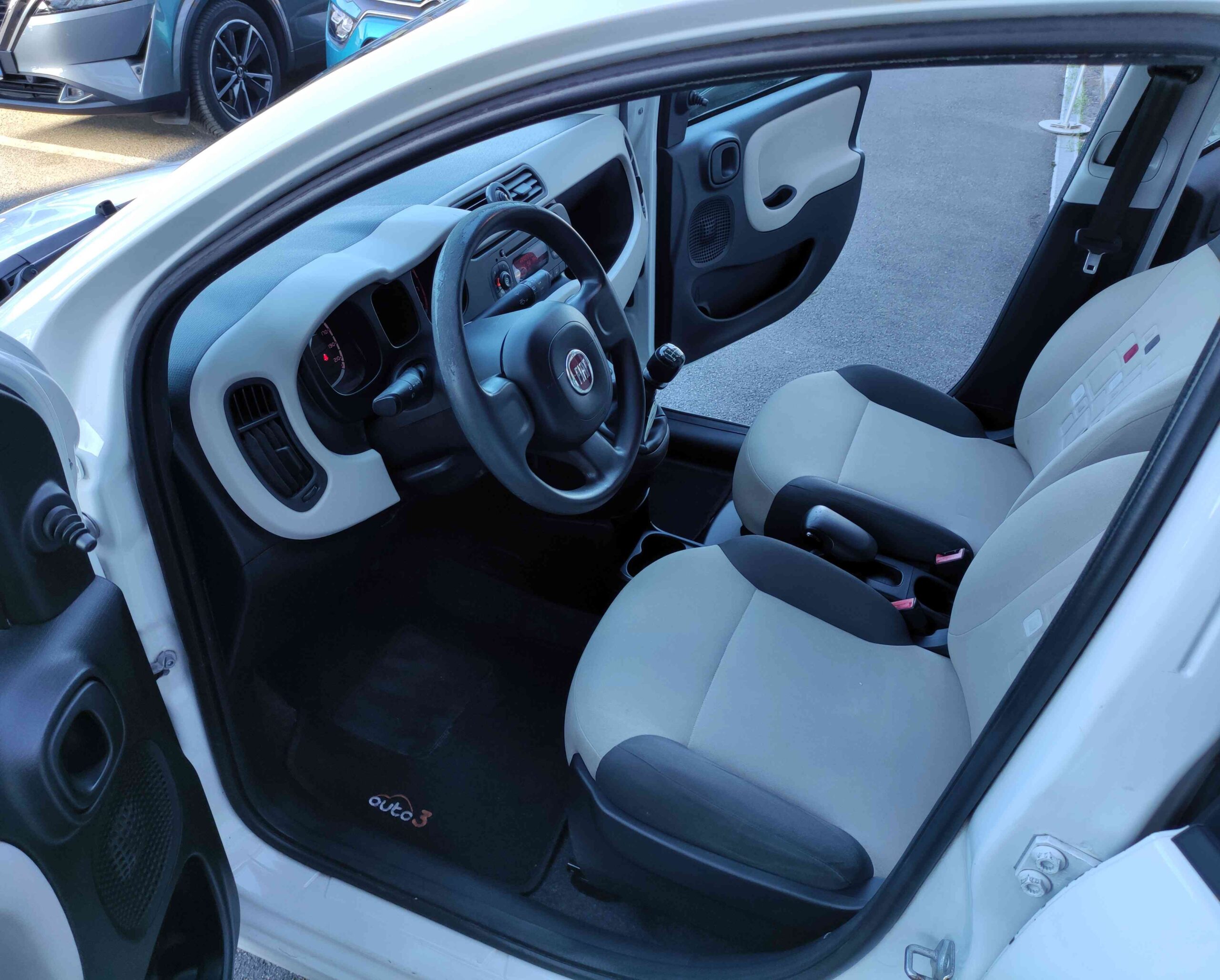 FIAT Panda 1.2 Easy 5 posti 7 FIAT Panda 1.2 Easy 5 posti - immagine 7