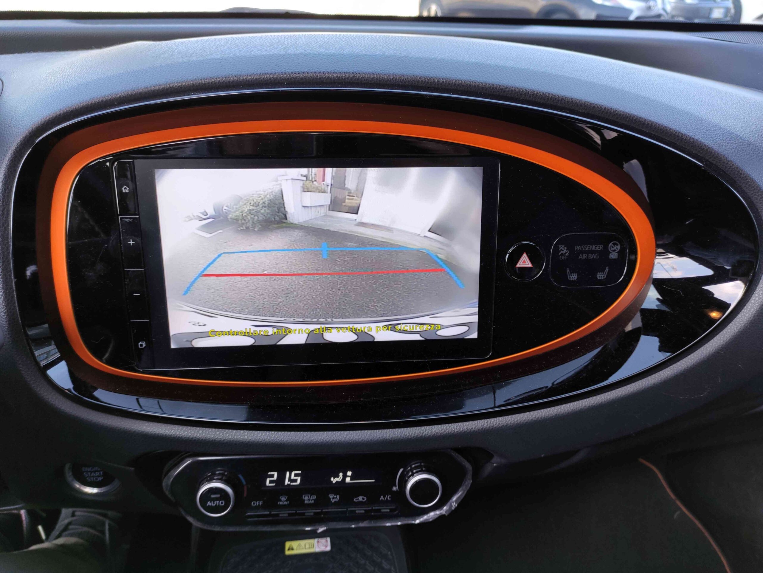 TOYOTA Aygo X 1.0 VVT-i 72 CV 5 porte Limited Air 14 TOYOTA Aygo X 1.0 VVT-i 72 CV 5 porte Limited Air - immagine 14