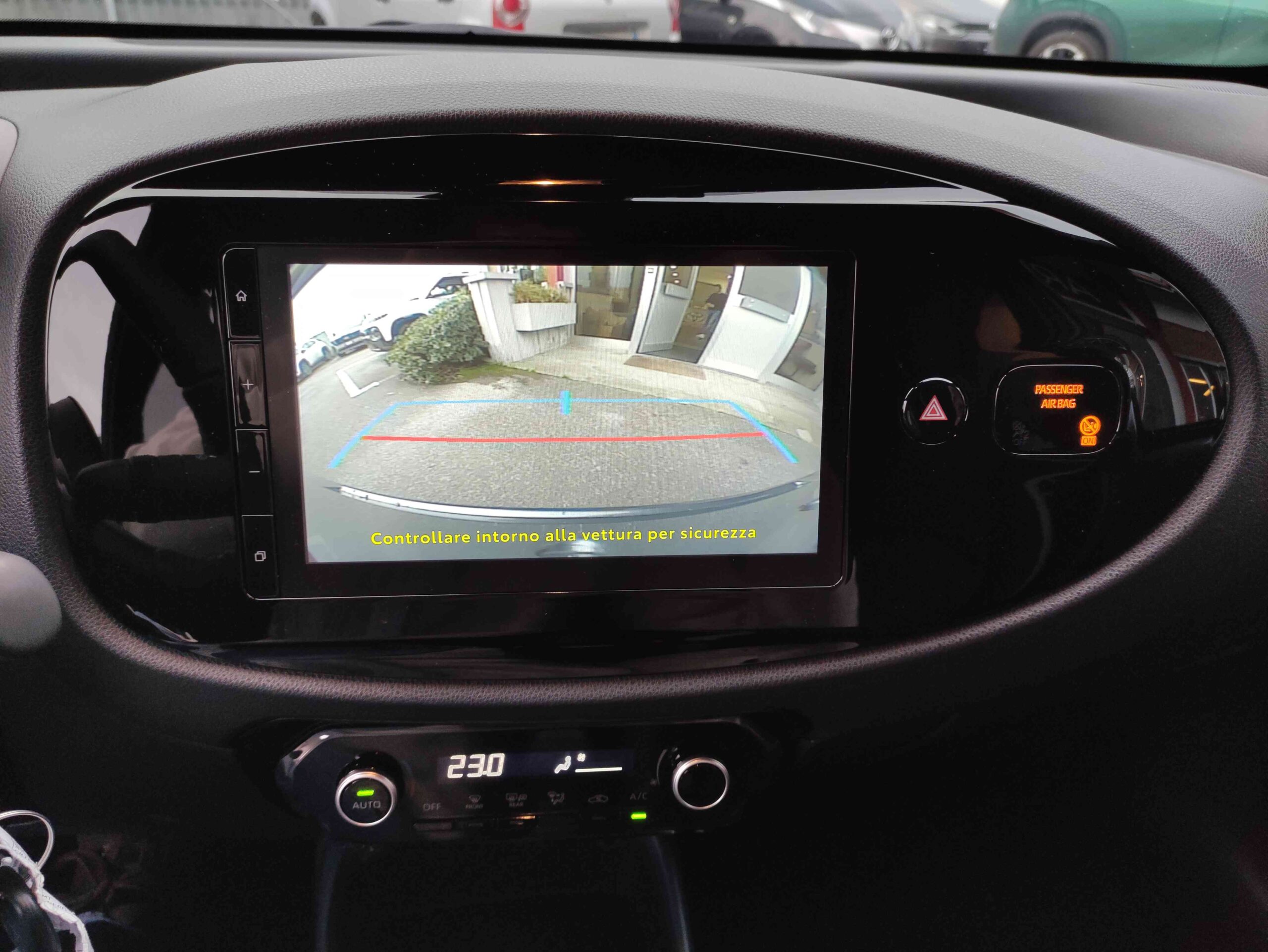 TOYOTA Aygo X 1.0 VVT-i 72 CV 5 porte Trend 11 TOYOTA Aygo X 1.0 VVT-i 72 CV 5 porte Trend - immagine 11