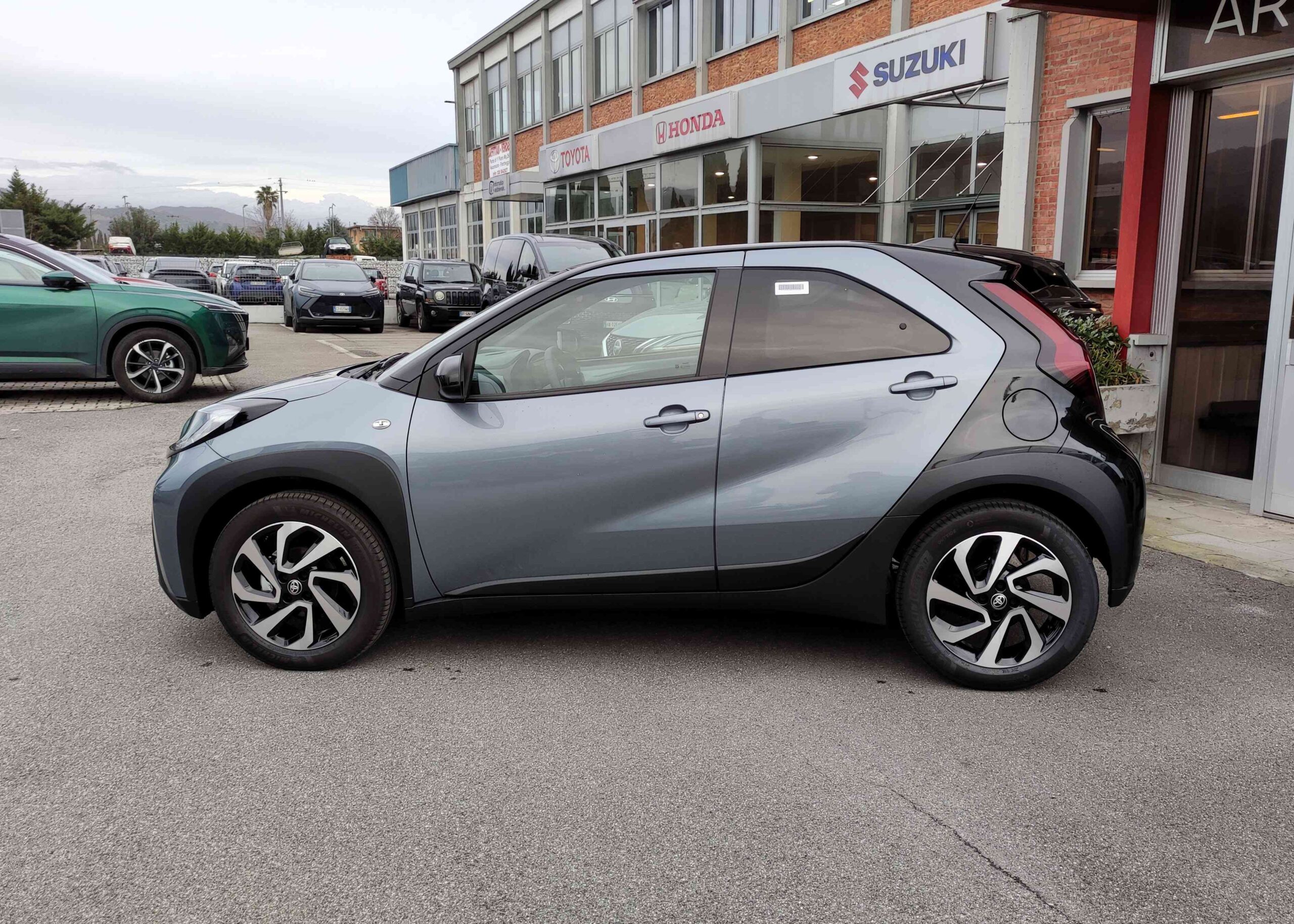 TOYOTA Aygo X 1.0 VVT-i 72 CV 5 porte Trend 2 TOYOTA Aygo X 1.0 VVT-i 72 CV 5 porte Trend - immagine 2