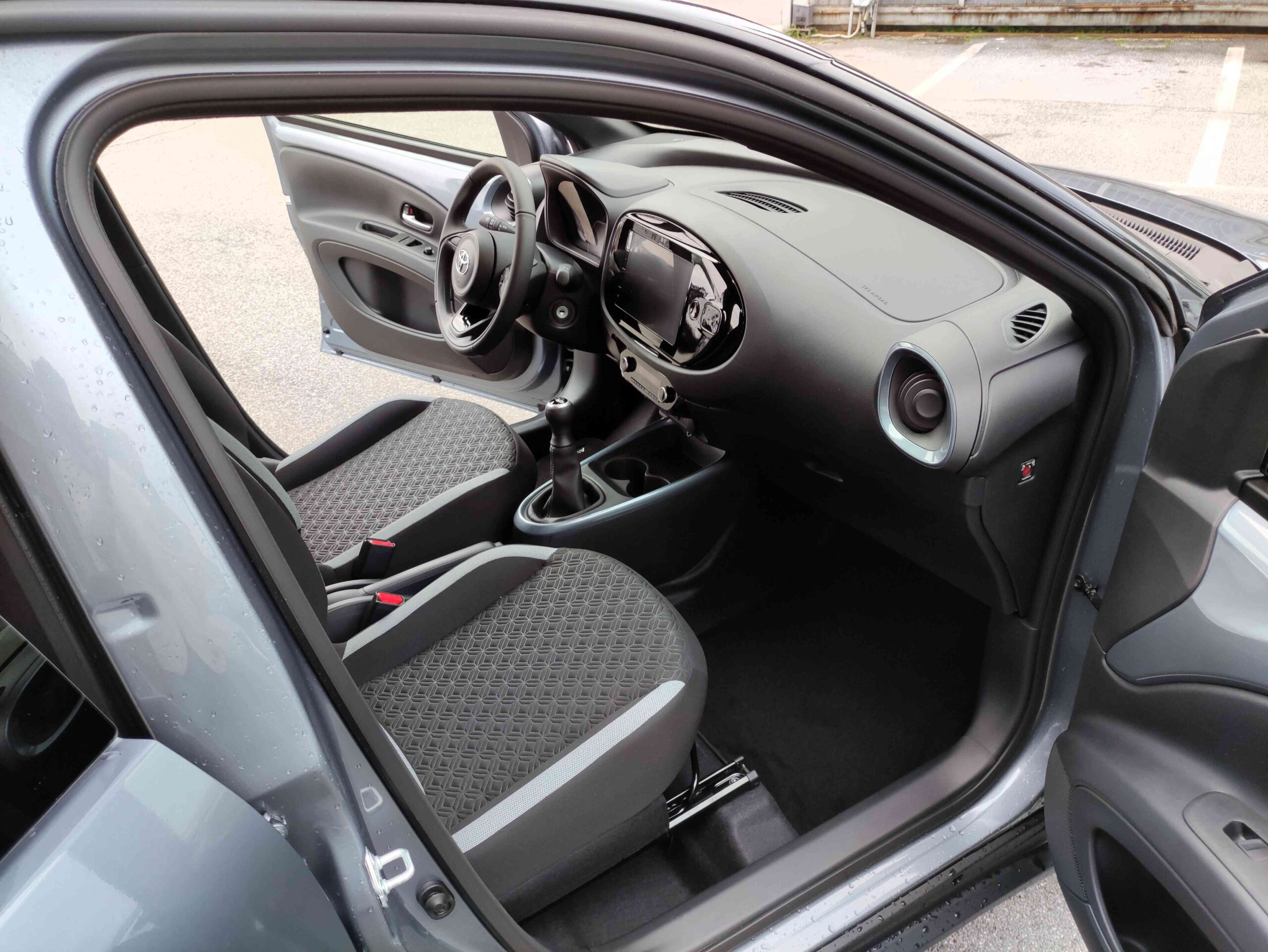 TOYOTA Aygo X 1.0 VVT-i 72 CV 5 porte Trend 6 TOYOTA Aygo X 1.0 VVT-i 72 CV 5 porte Trend - immagine 6