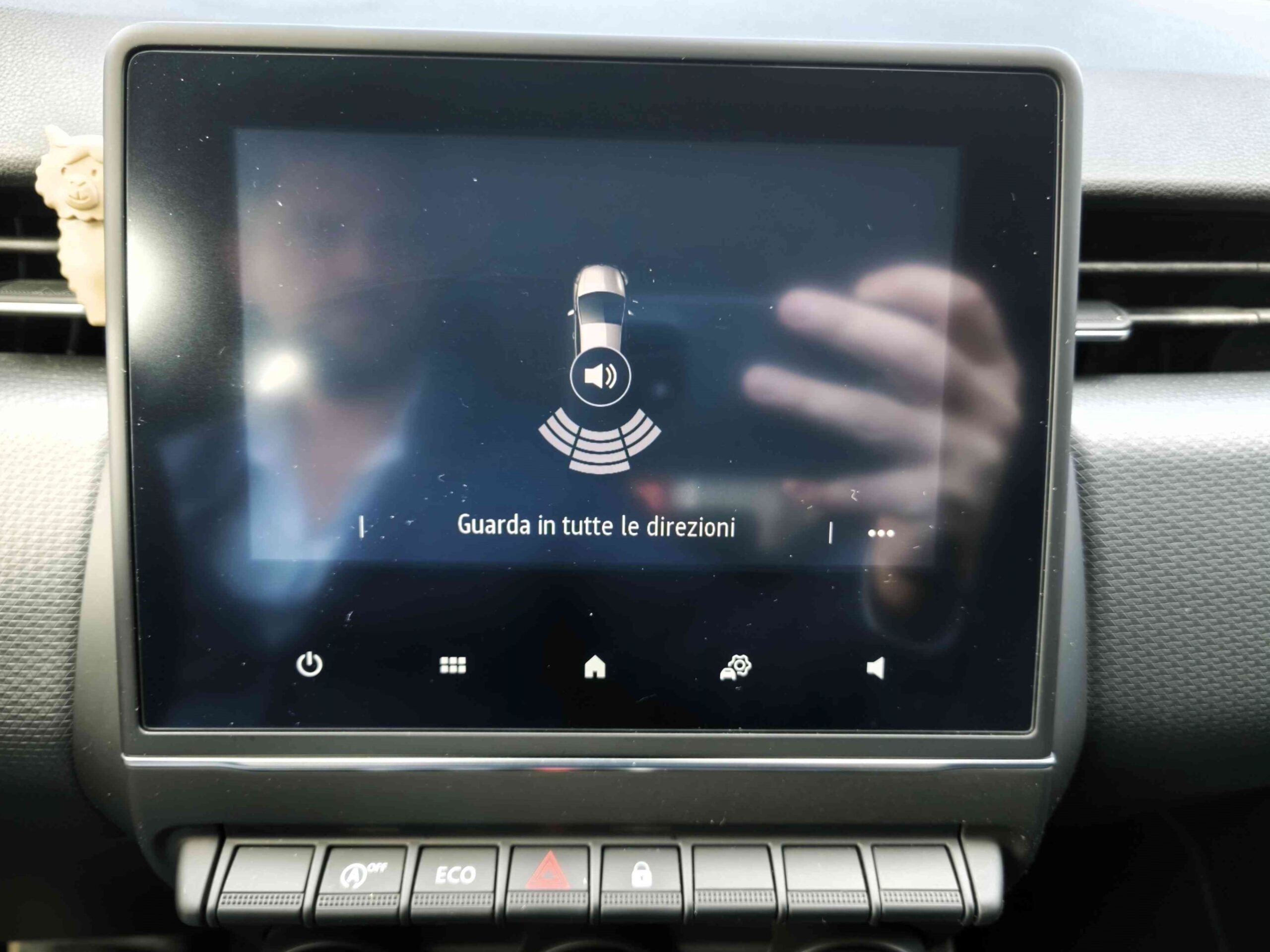 RENAULT Clio TCe 100 CV GPL 5 porte Zen 11 RENAULT Clio TCe 100 CV GPL 5 porte Zen - immagine 11