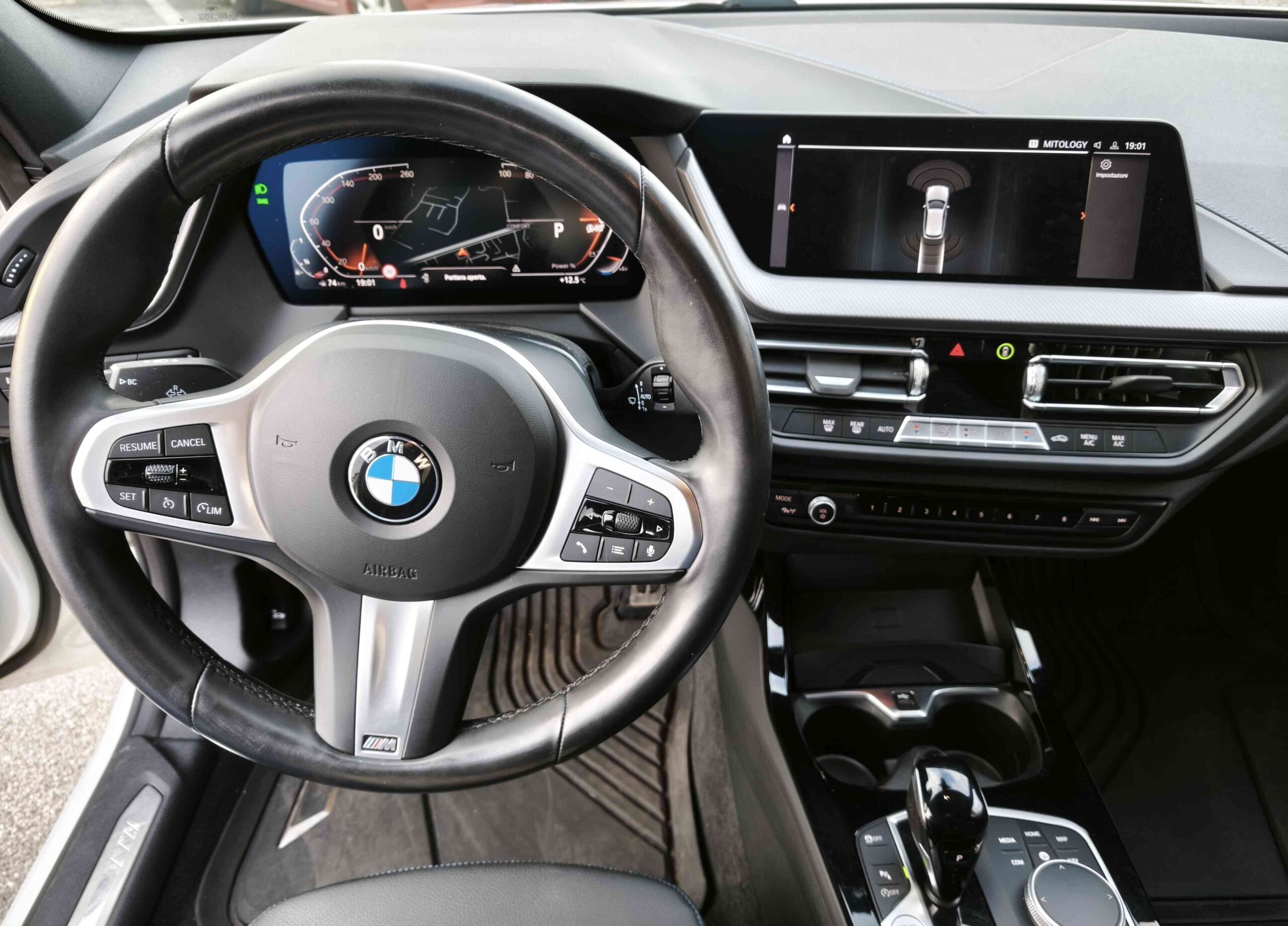 BMW Serie 1 (F40) 118i 5p Msport 10 BMW Serie 1 (F40) 118i 5p Msport - immagine 10