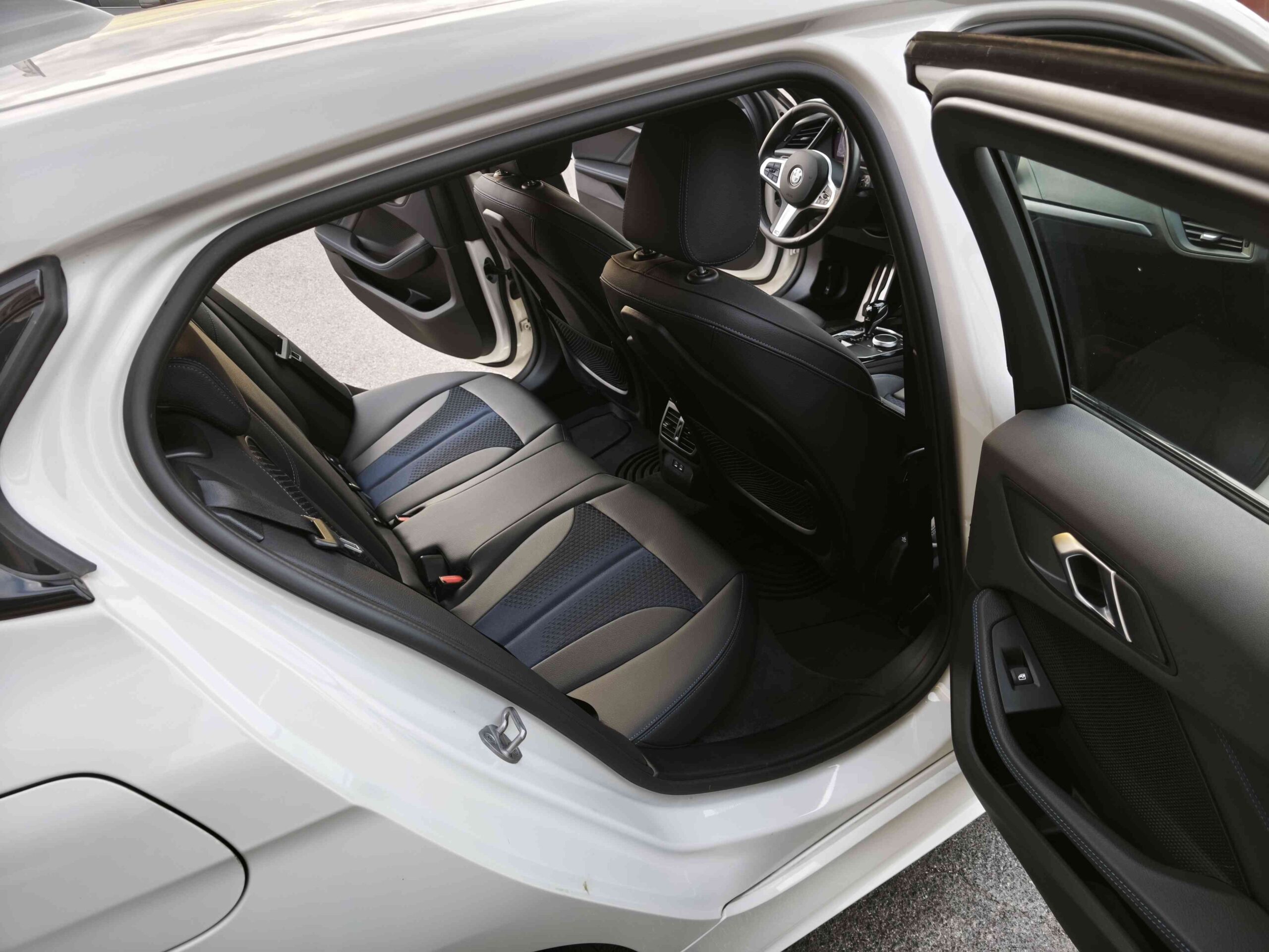 BMW Serie 1 (F40) 118i 5p Msport 6 BMW Serie 1 (F40) 118i 5p Msport - immagine 6