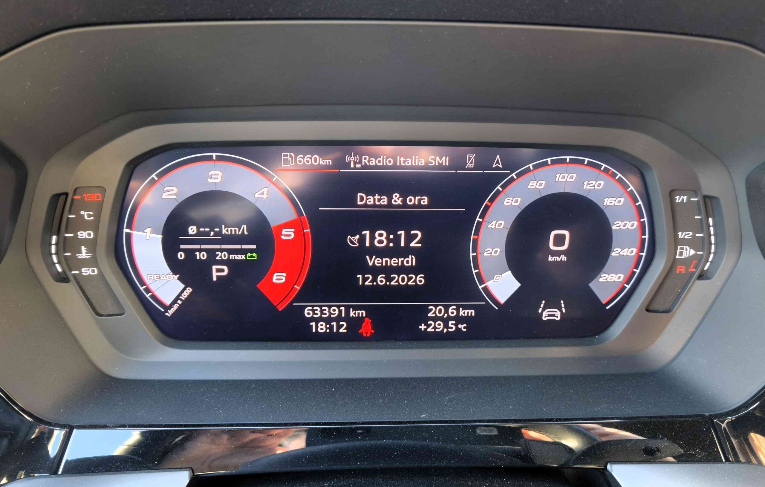 AUDI A3 SPB 35 TDI S tronic Business + Cerchi da 17" + Sensori di Parcheggio Anteriori 16 AUDI A3 SPB 35 TDI S tronic Business + Cerchi da 17" + Sensori di Parcheggio Anteriori - immagine 16
