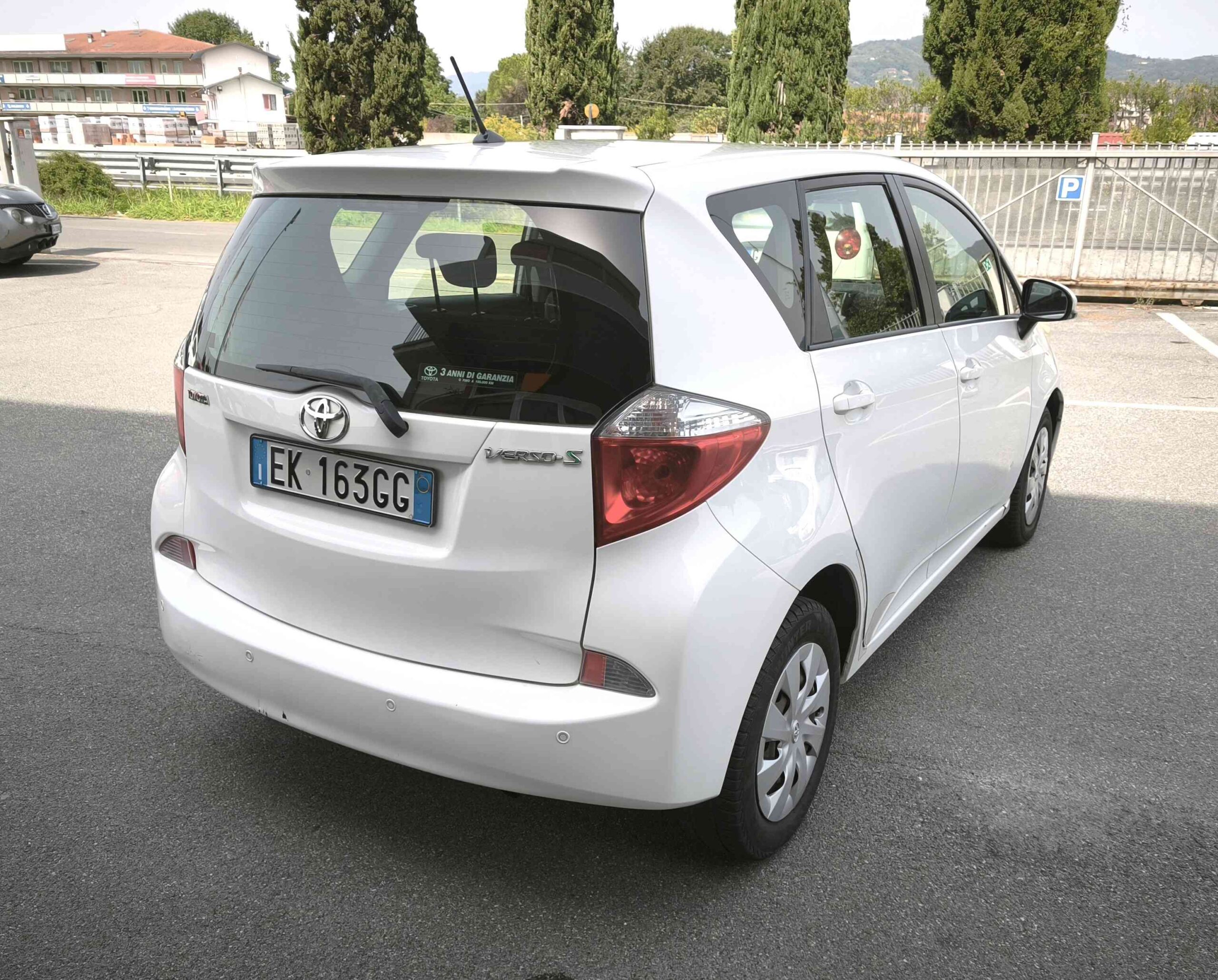 TOYOTA Verso-S 1.3 VVT-i + SENSORI DI PARCHEGGIO 3 TOYOTA Verso-S 1.3 VVT-i + SENSORI DI PARCHEGGIO - immagine 3