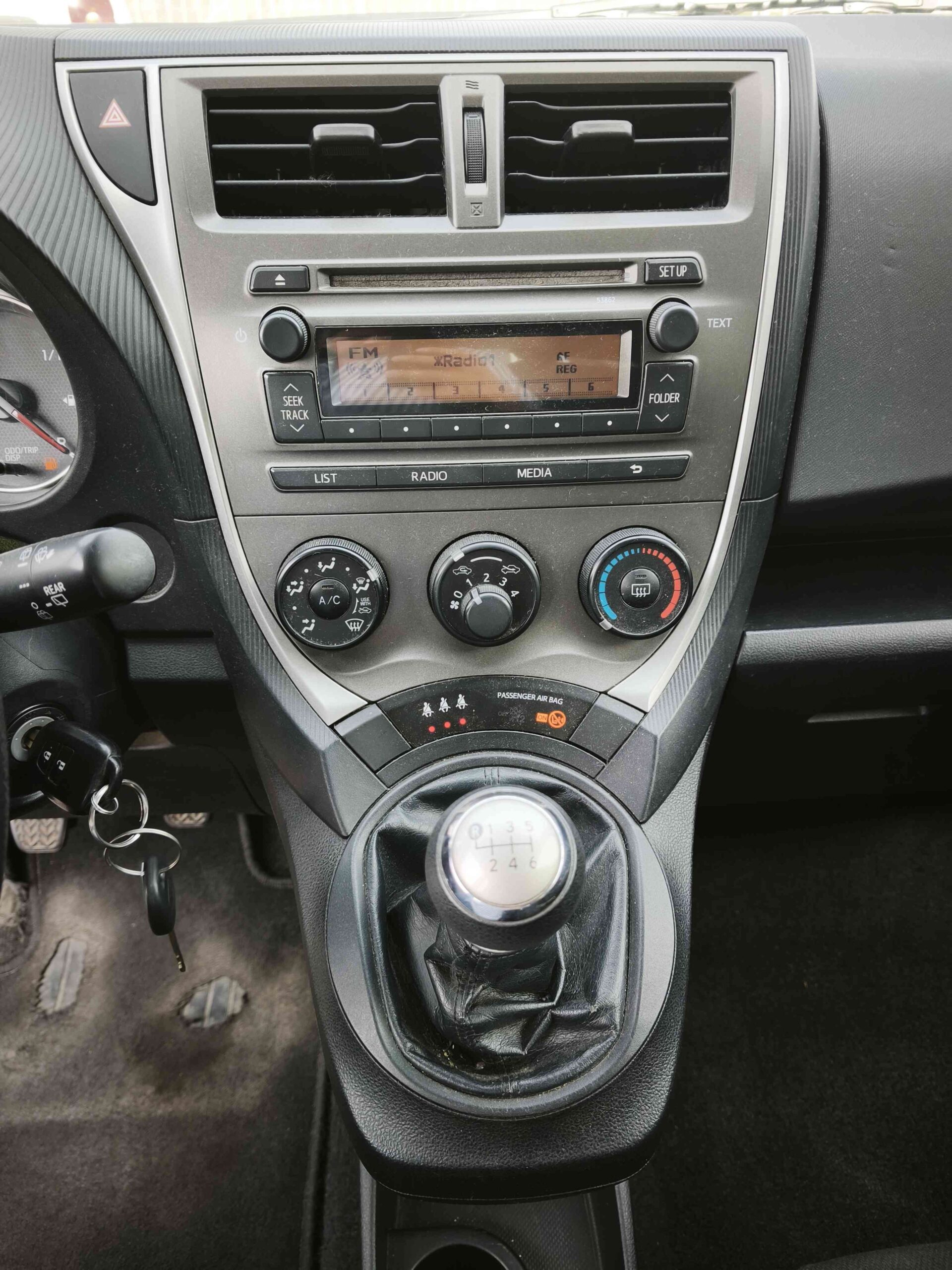 TOYOTA Verso-S 1.3 VVT-i + SENSORI DI PARCHEGGIO 9 TOYOTA Verso-S 1.3 VVT-i + SENSORI DI PARCHEGGIO - immagine 9