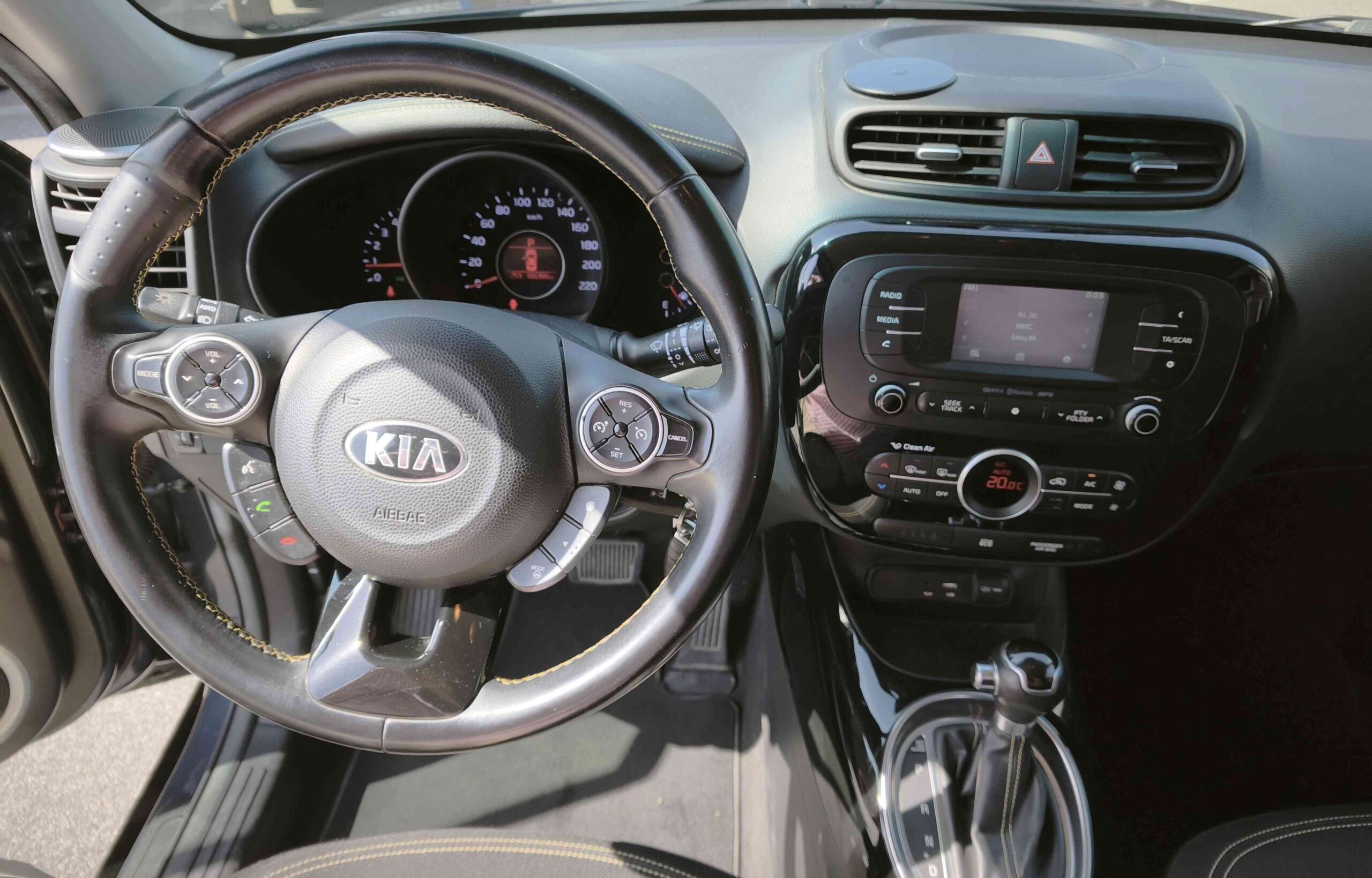 KIA Soul 1.6 CRDi You® Soul DCT + DESIGN PACK 10 KIA Soul 1.6 CRDi You® Soul DCT + DESIGN PACK - immagine 10
