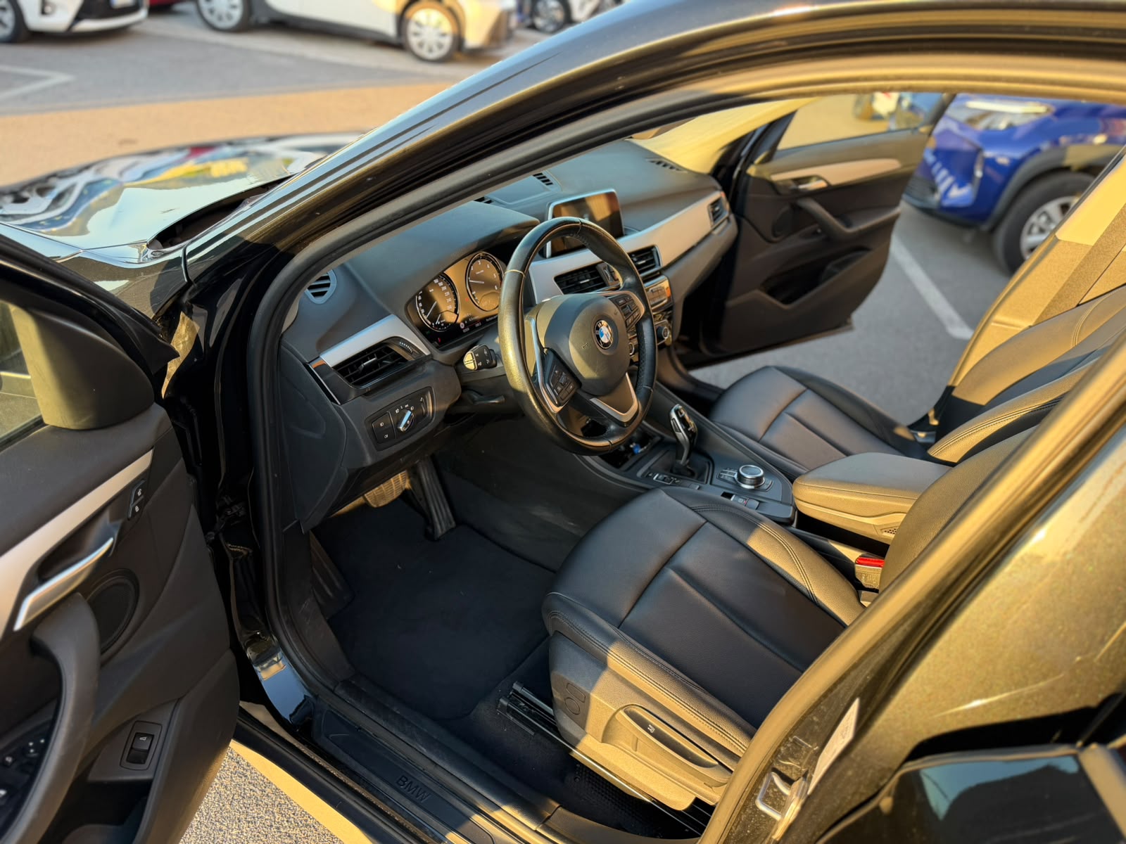 BMW X1 sDrive18d Business + Interni in Pelle 11 BMW X1 sDrive18d Business + Interni in Pelle - immagine 11