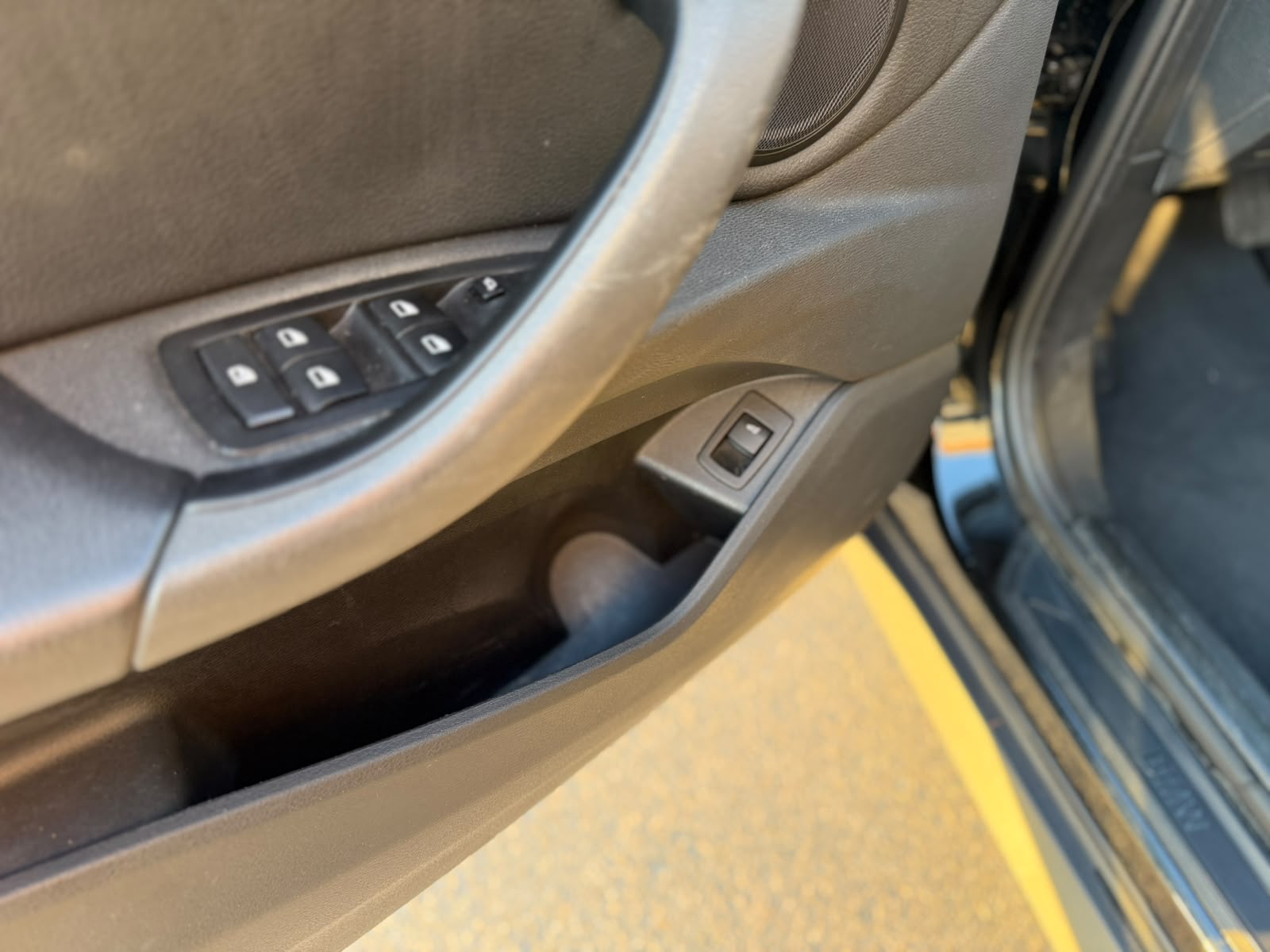 BMW X1 sDrive18d Business + Interni in Pelle 12 BMW X1 sDrive18d Business + Interni in Pelle - immagine 12