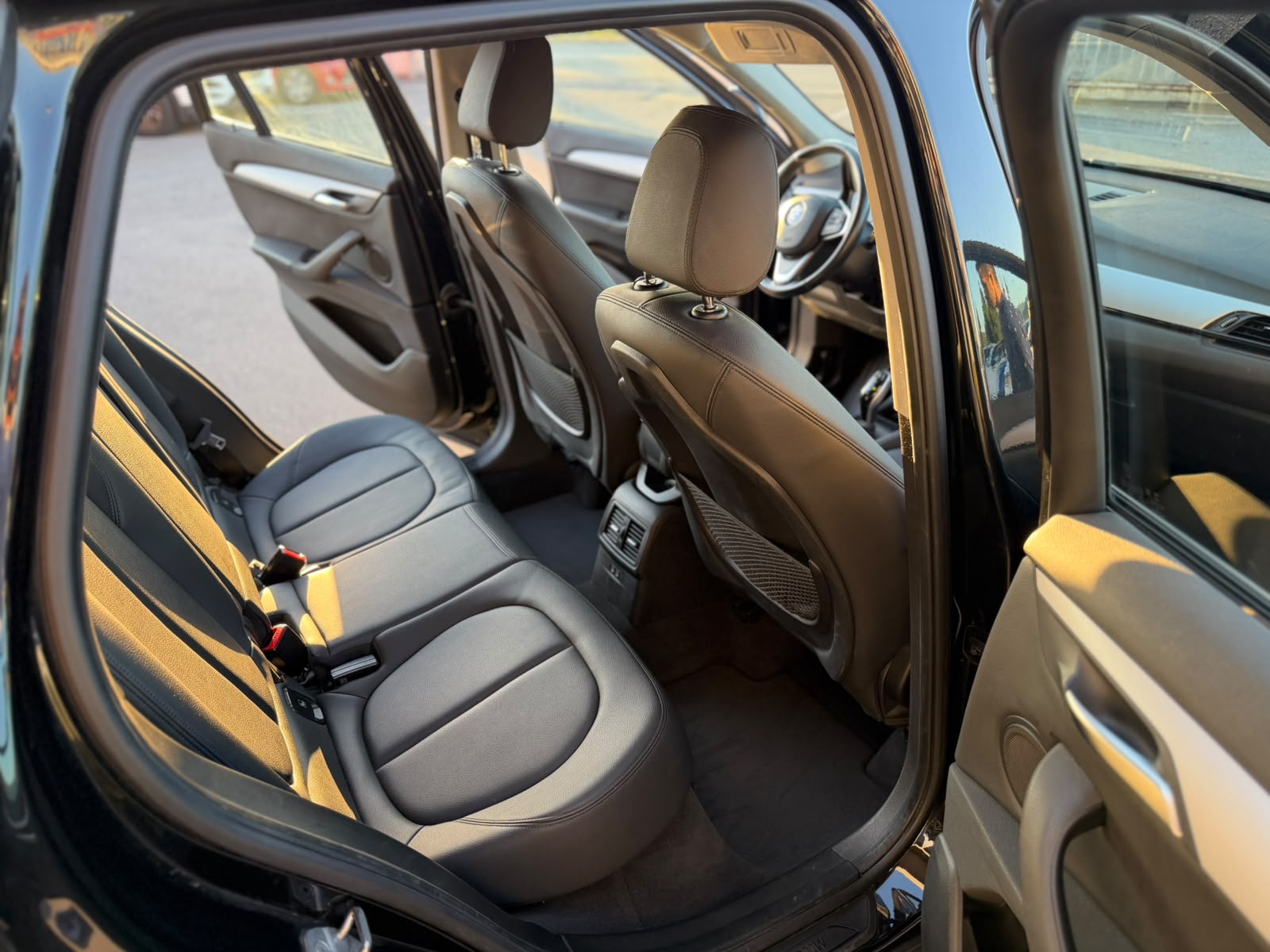 BMW X1 sDrive18d Business + Interni in Pelle 8 BMW X1 sDrive18d Business + Interni in Pelle - immagine 8